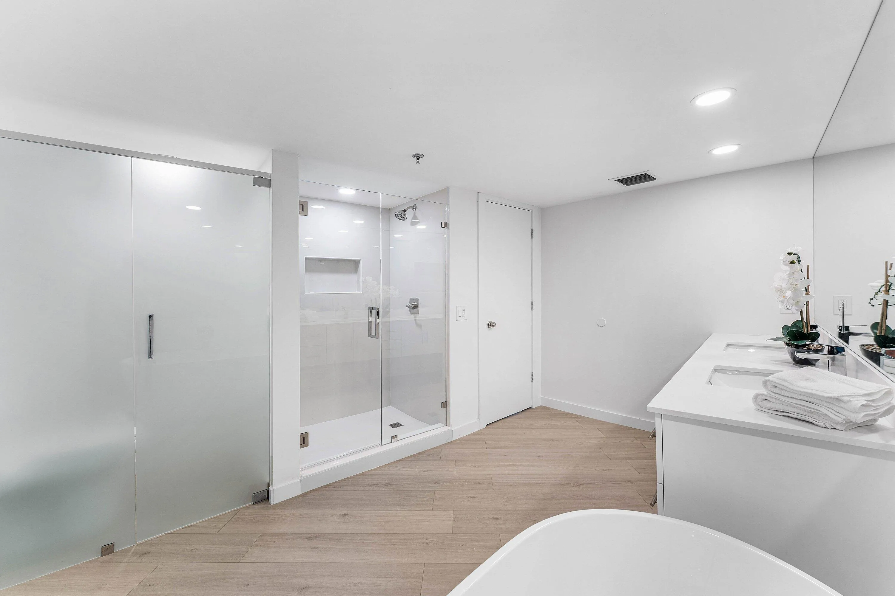 020 Primary bathroom