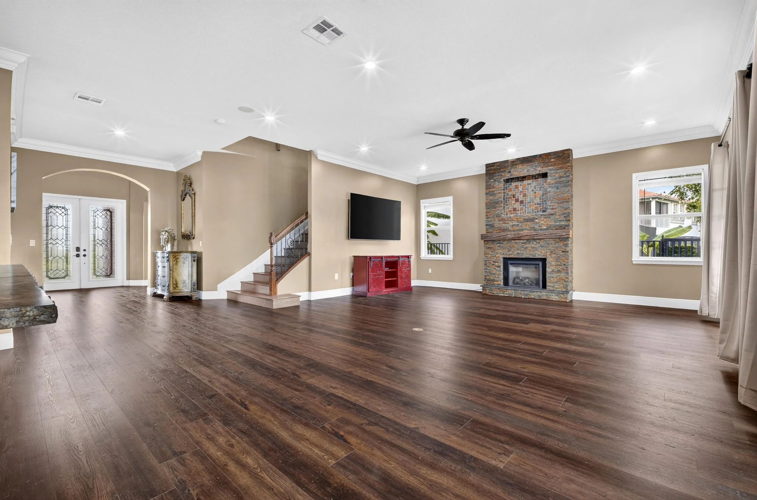 022_Family_Room_3