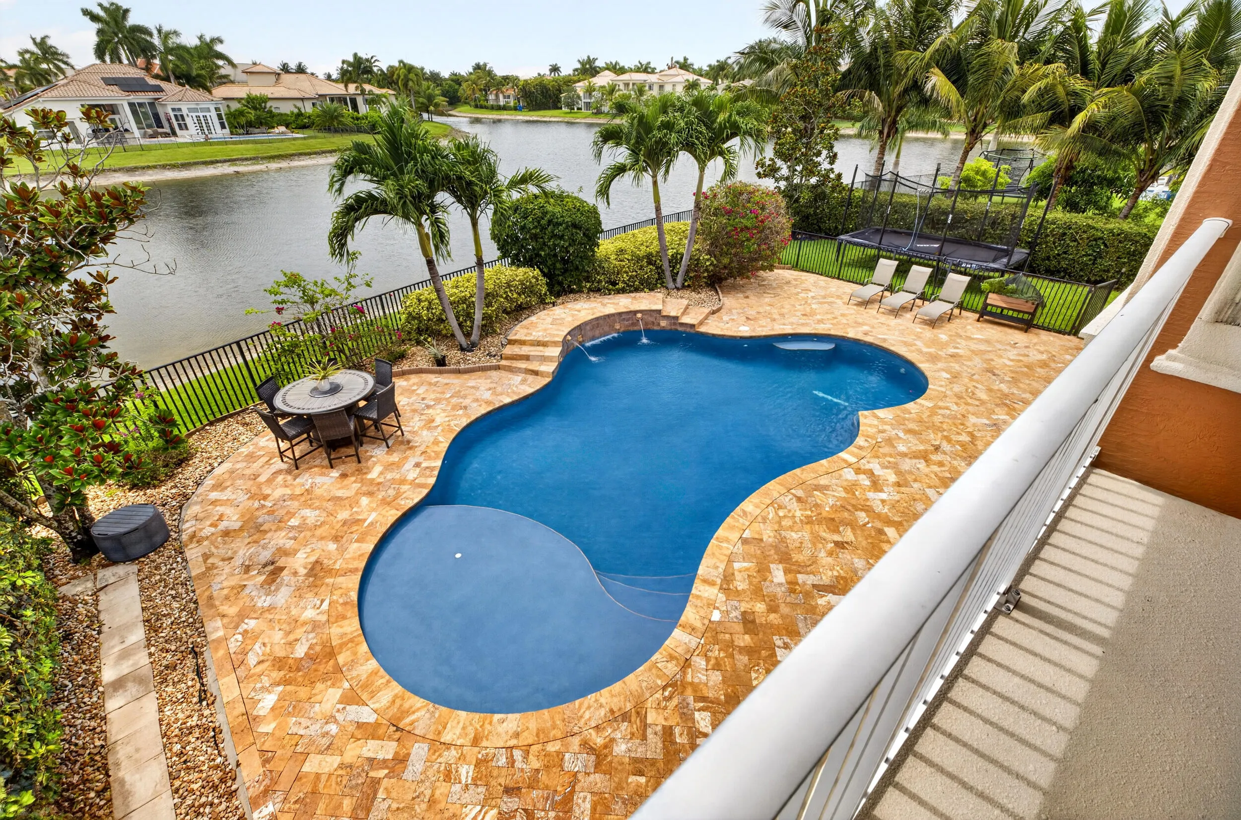 102_Aerial_Backyard