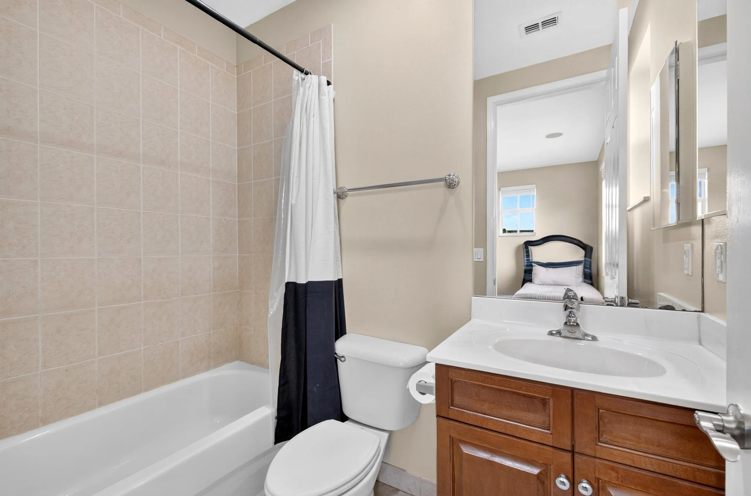 084_Bathroom_3