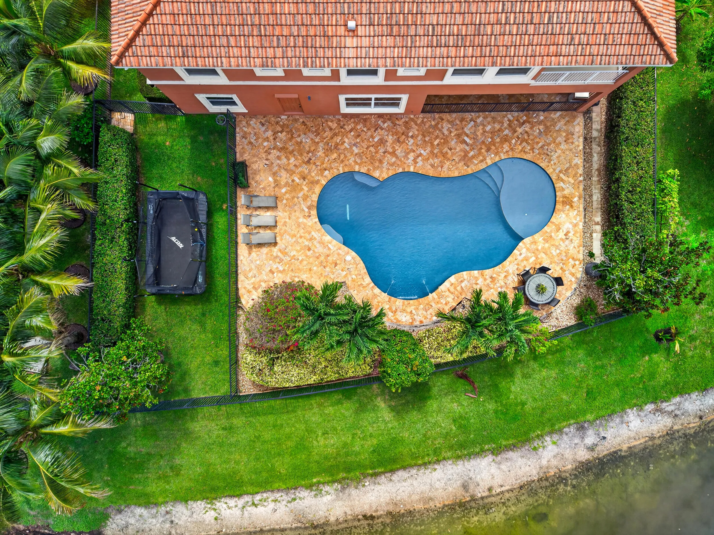 103_Aerial_Backyard_2