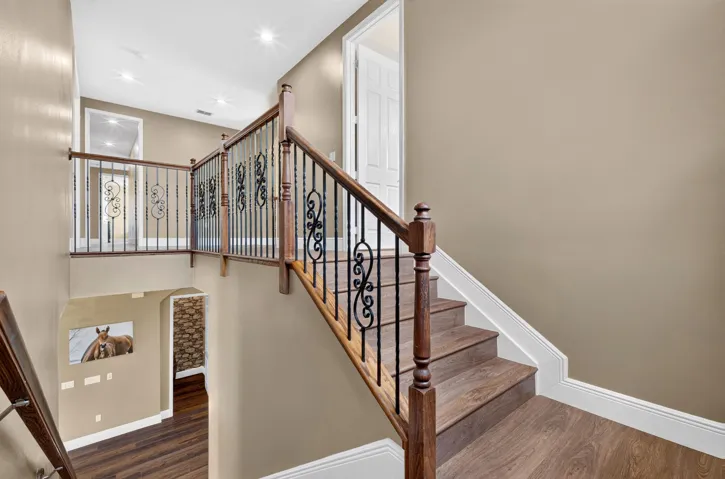 047_Staircase