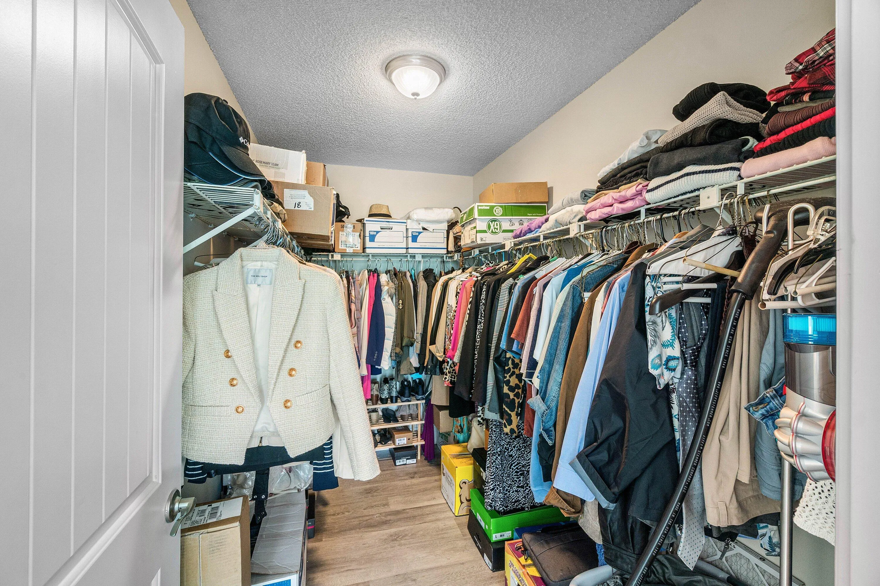 Walk in Closet