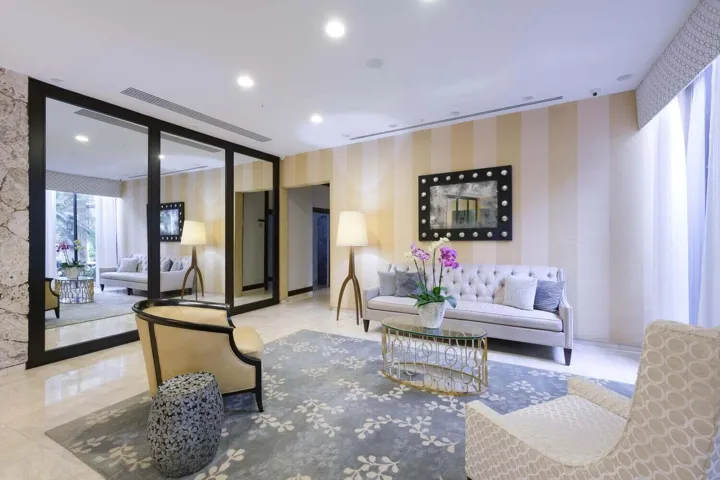 Lobby2