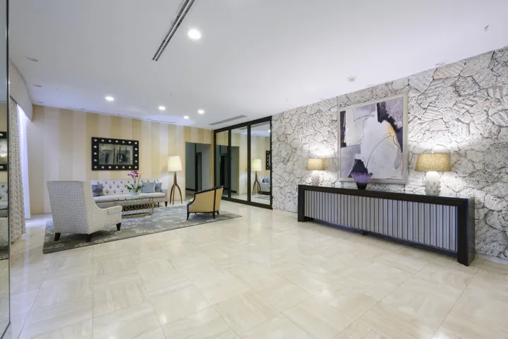 Lobby1