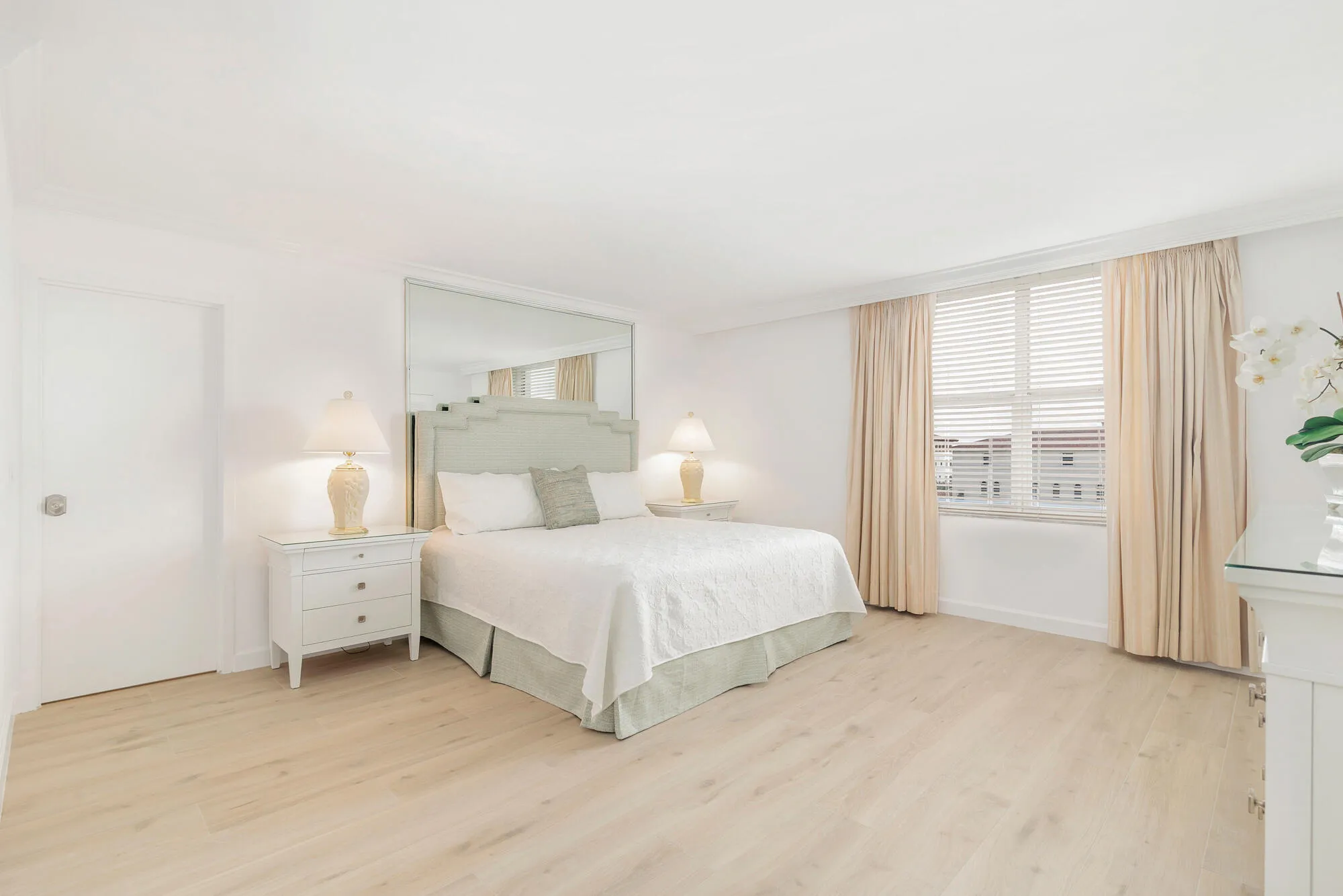 354 Chilean Ave 6C Primary Bedroom