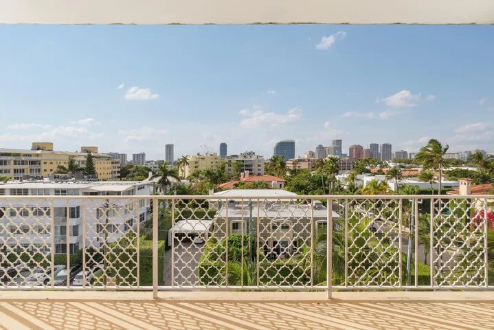 354 Chilean Avenue 6C wide open straight