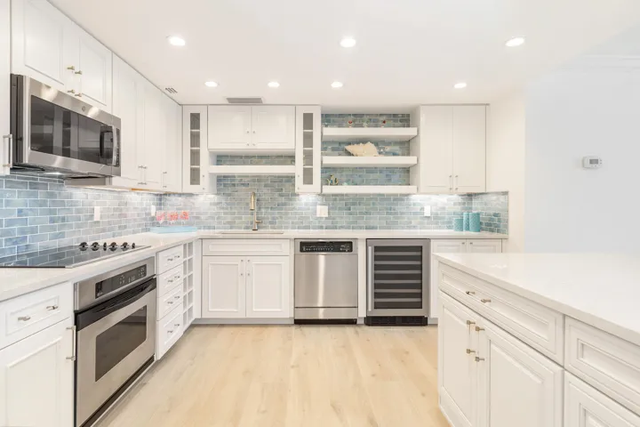 354 Chilean Ave 6C Kitchen