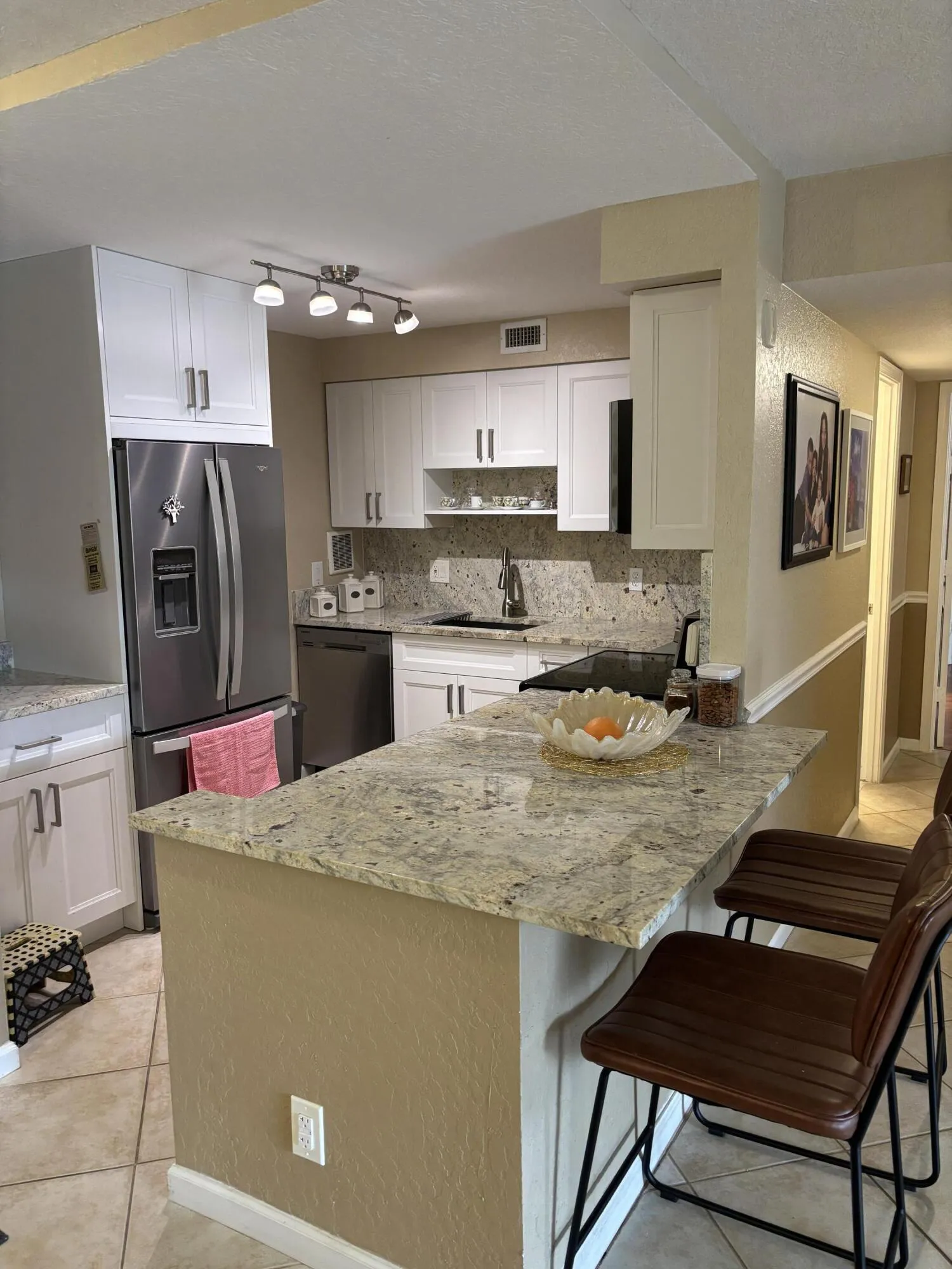 BEAUTIFUL KITCHEN