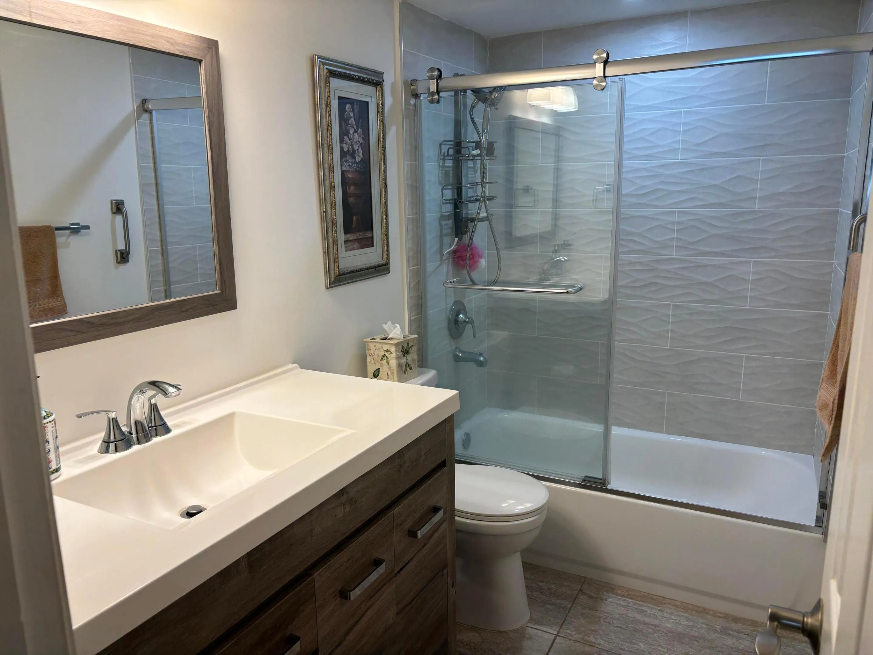 PRIMARY​​‌​​​​‌​​‌‌​‌‌​​​‌‌​‌​‌​‌​​​‌​​ BATHROOM