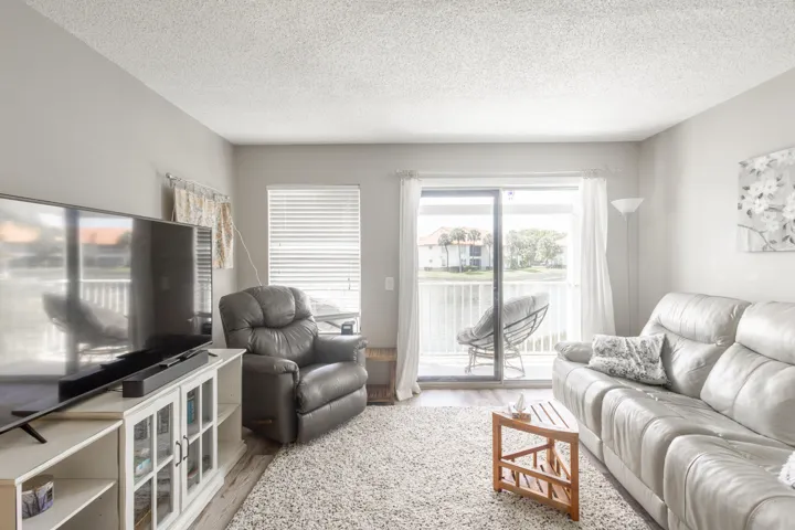 17-Living Room