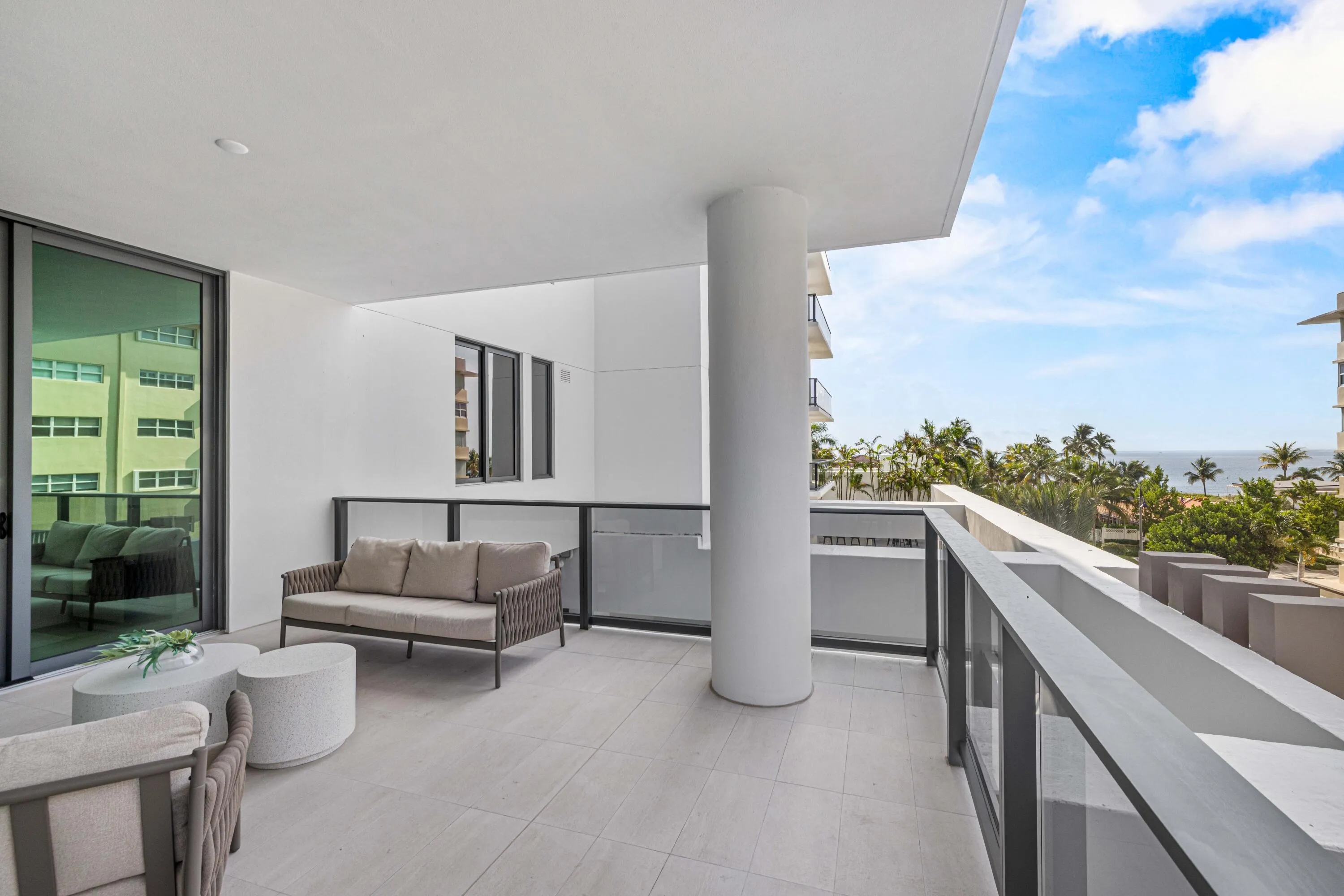 Large Terrace w/ Ocean View