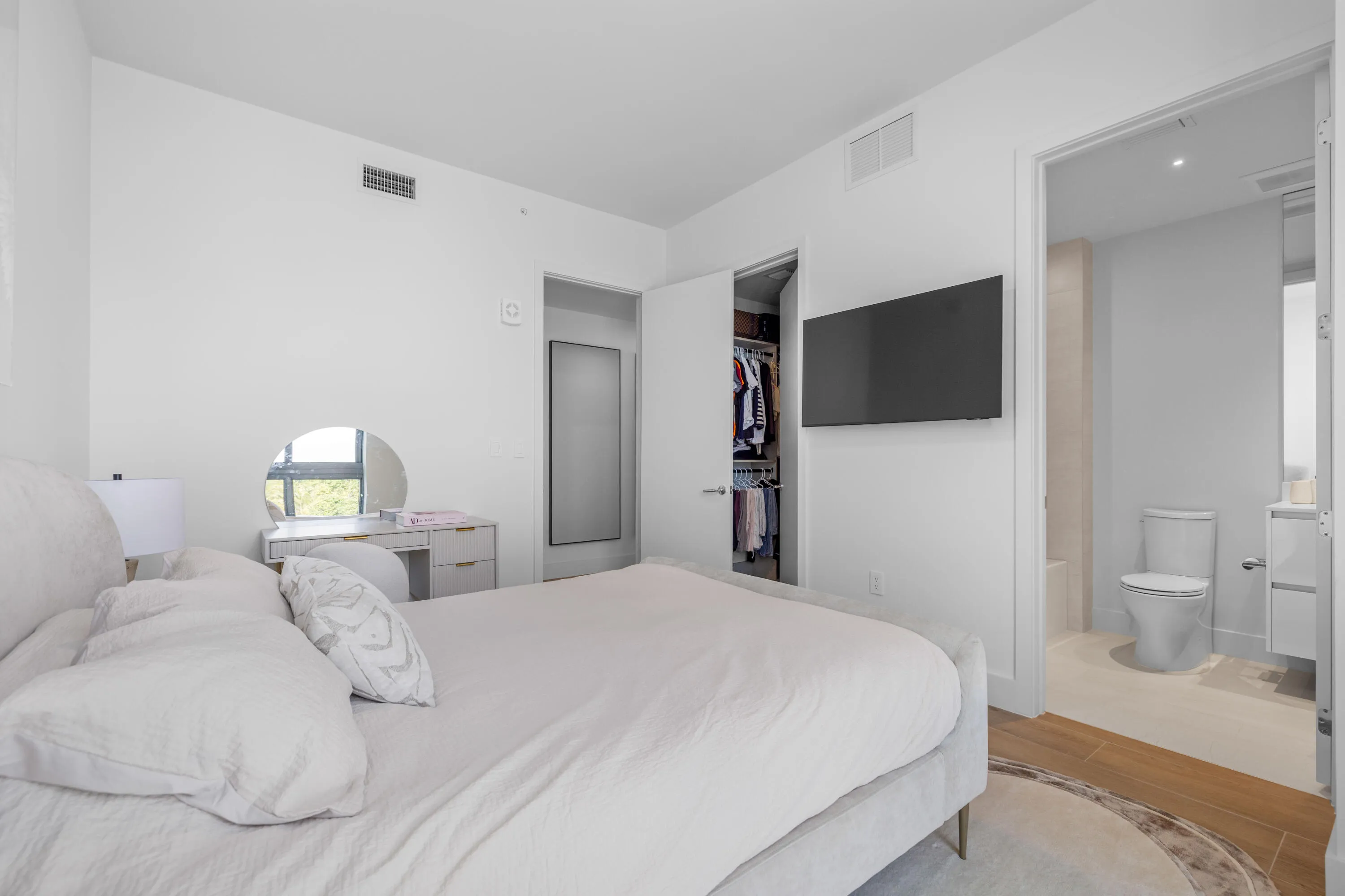 Ensuite Bedroom #2