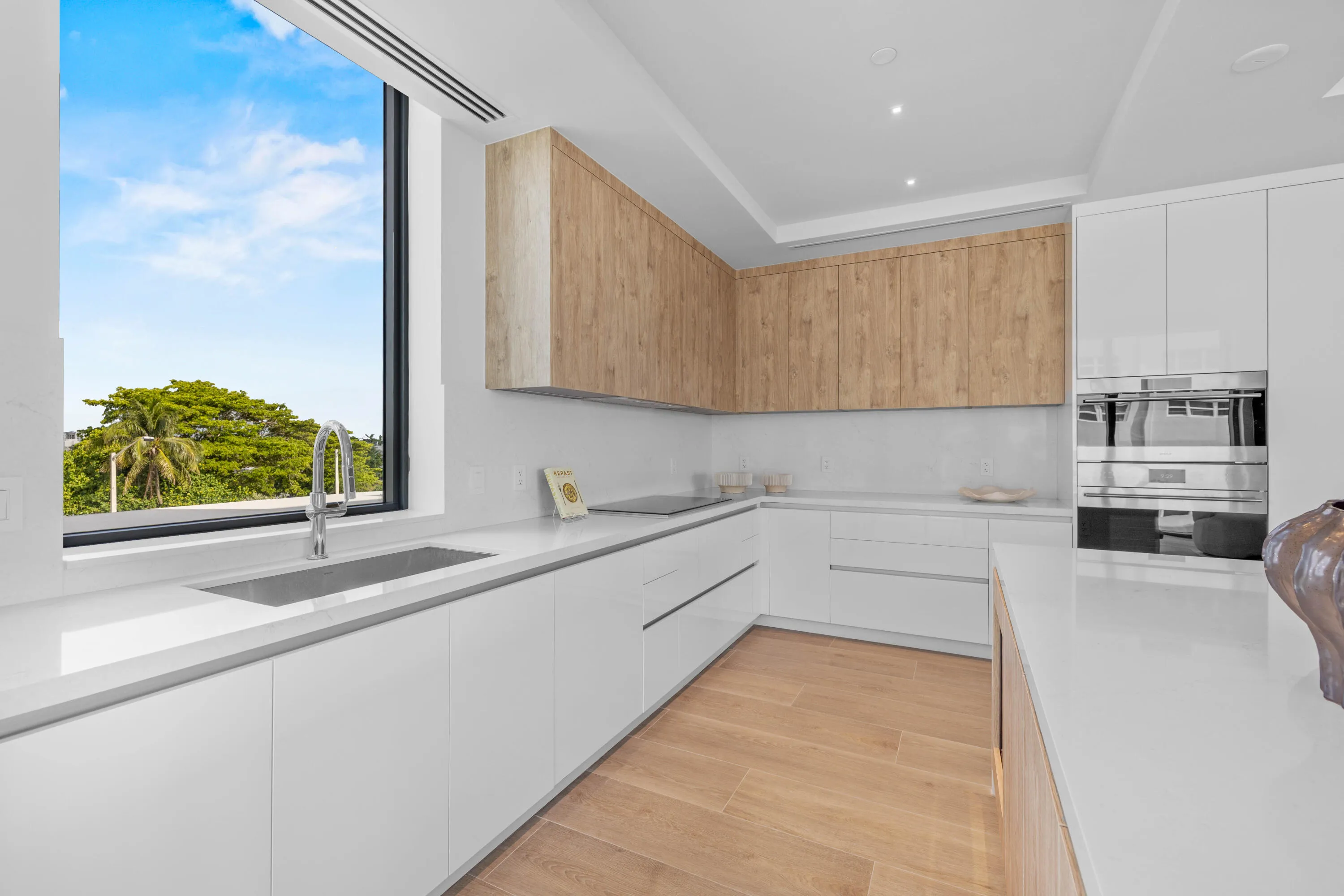 Spacious Kitchen