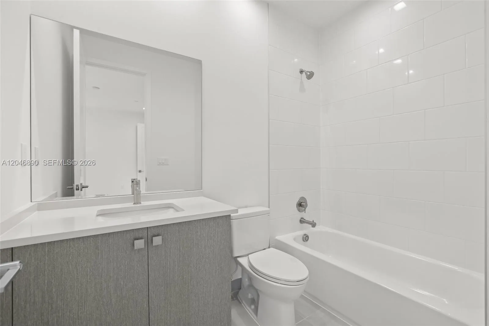 Property photo 125
