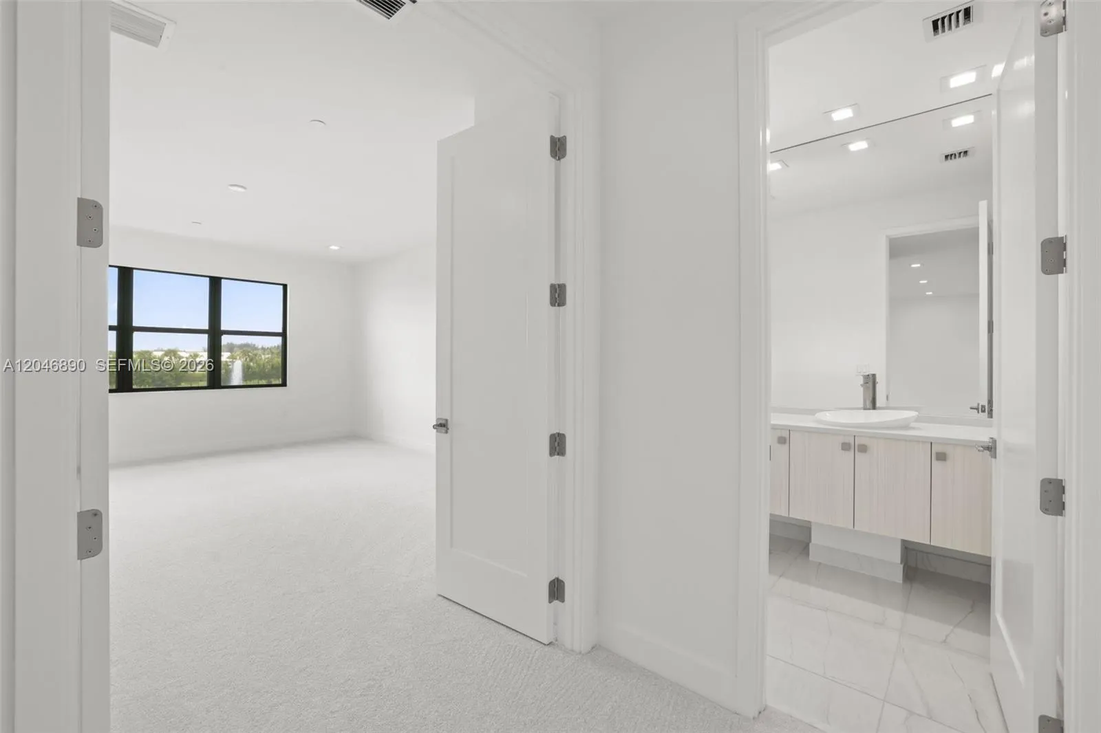 Property photo 128