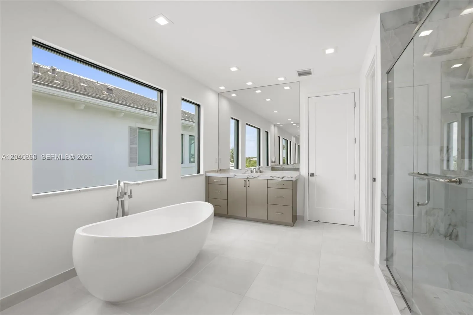 Property photo 90