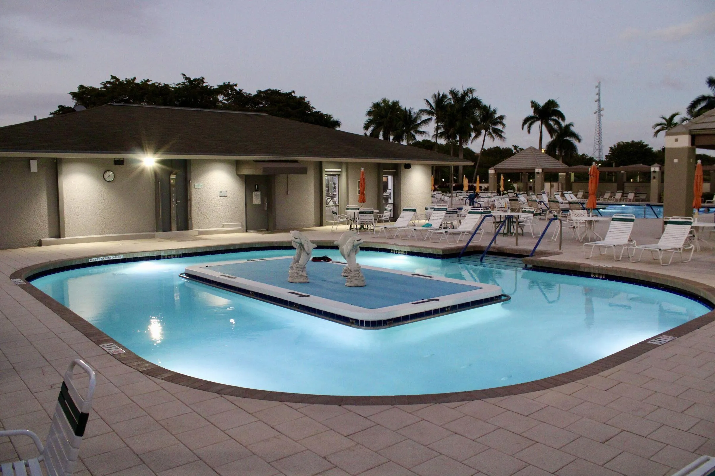 LAZY RIVER LIGHTED POOL