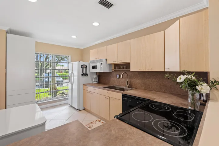 Open Kitchen