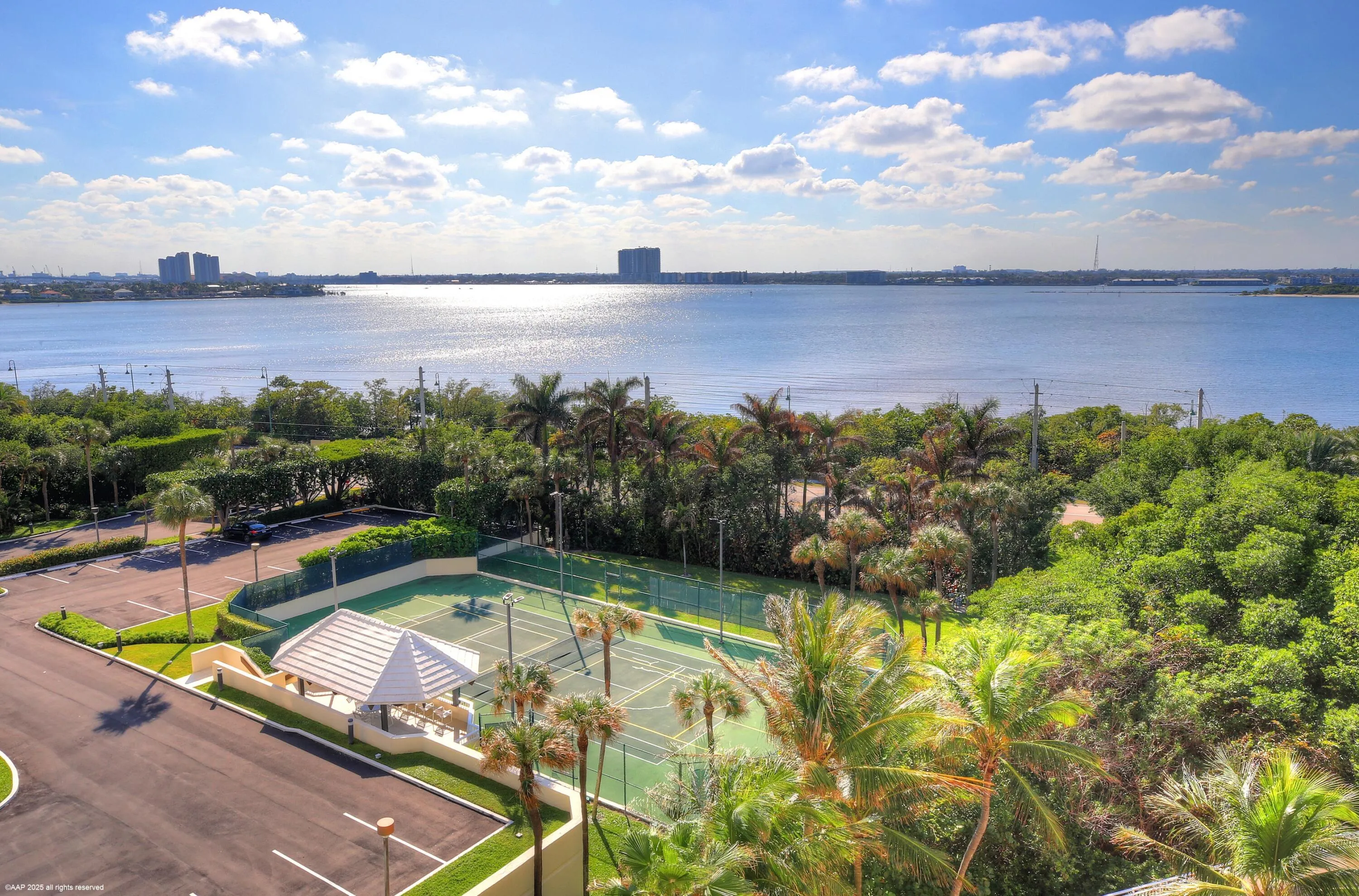5310 N Ocean Dr 601 042