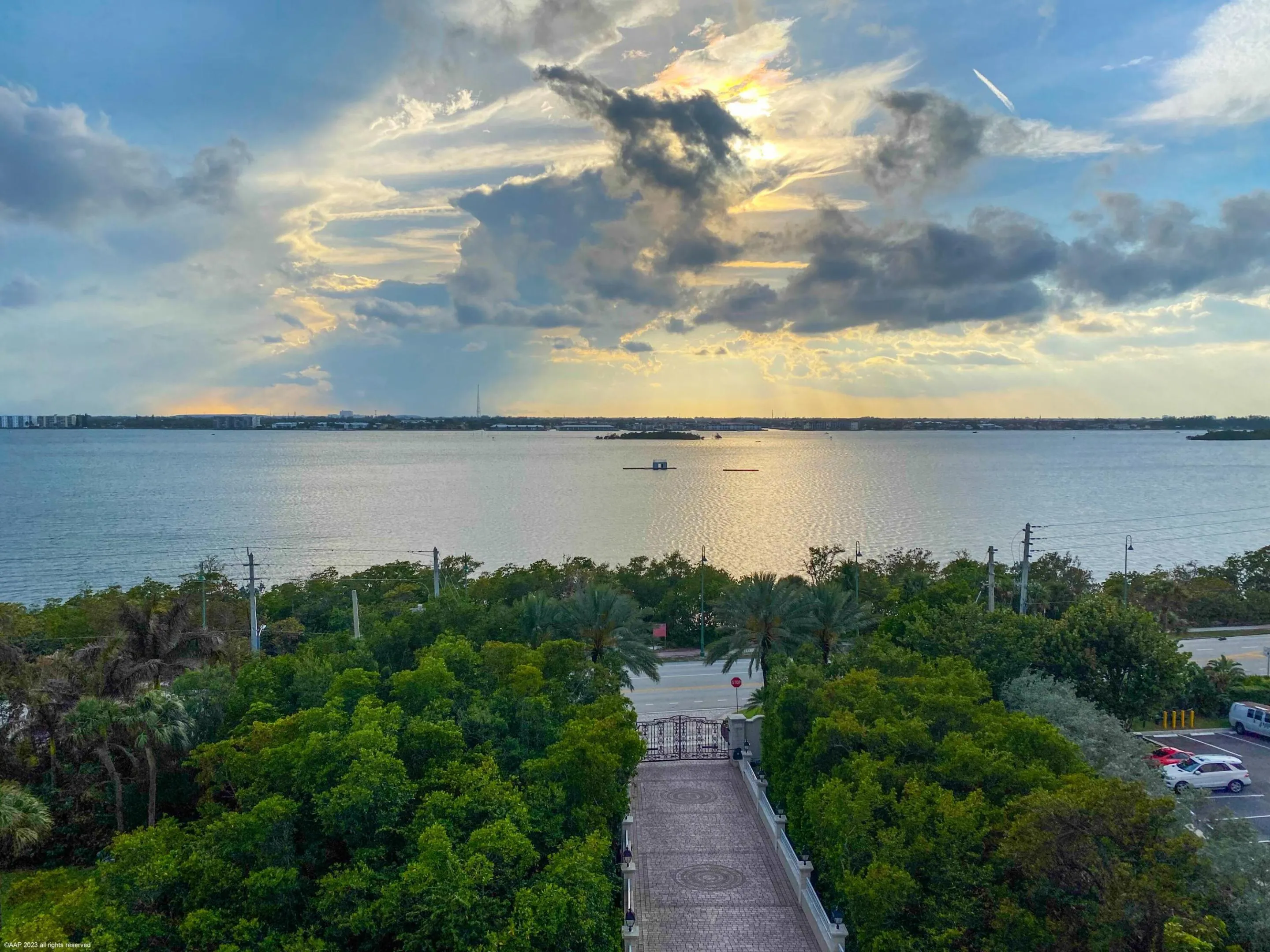 5310 N Ocean Dr 601 030