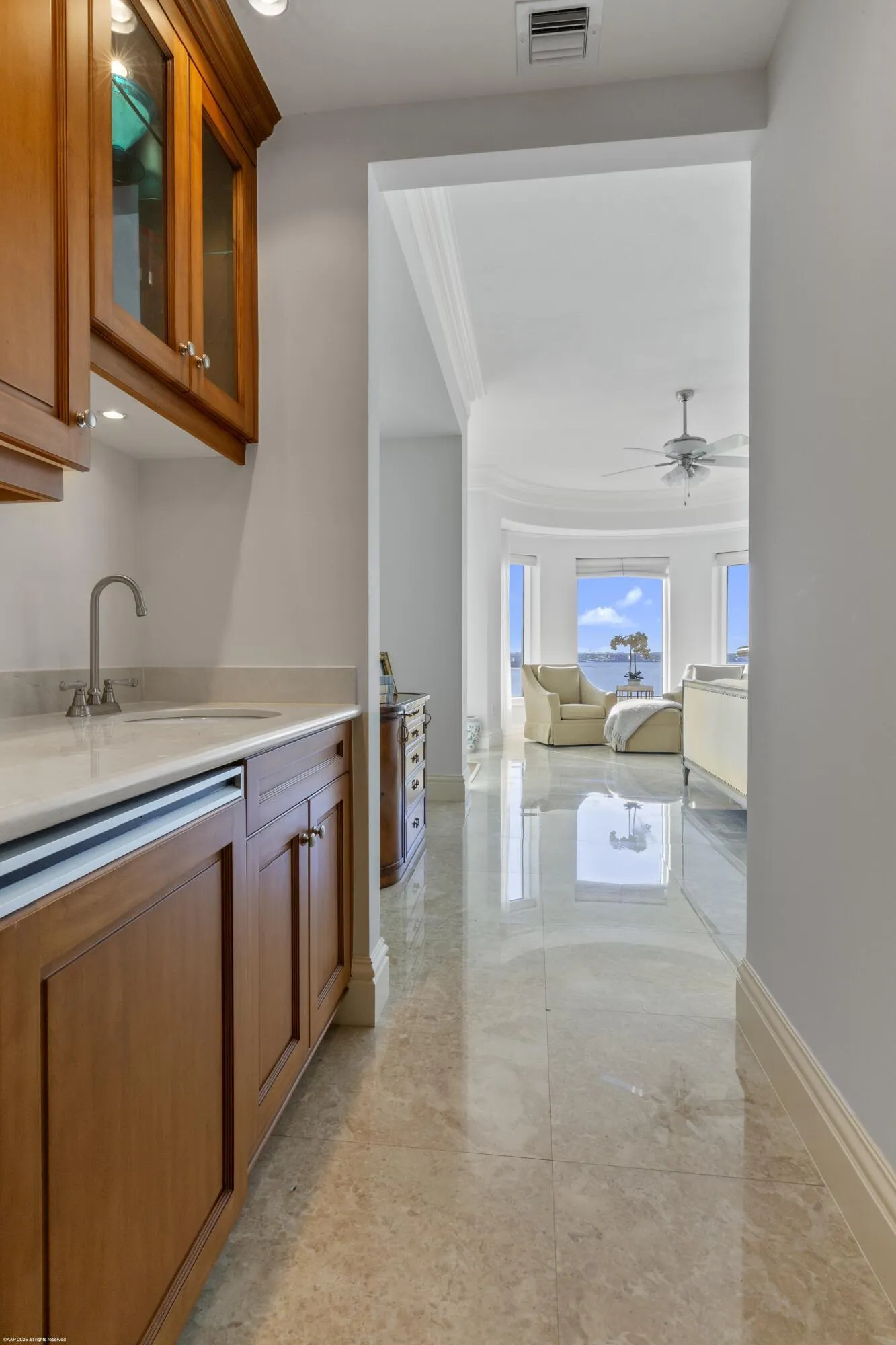 5310 N Ocean Dr 601 027