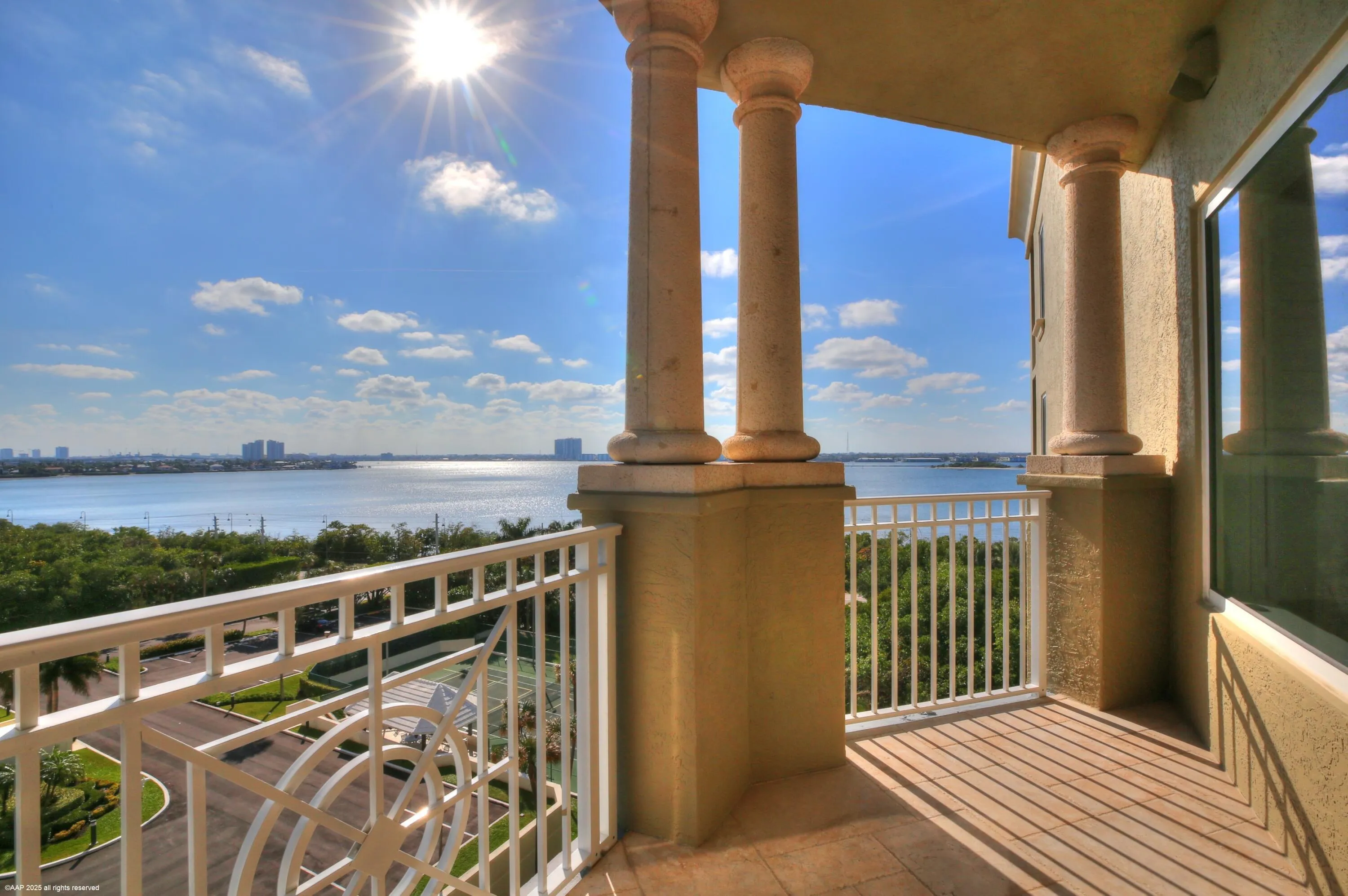 5310 N Ocean Dr 601 040