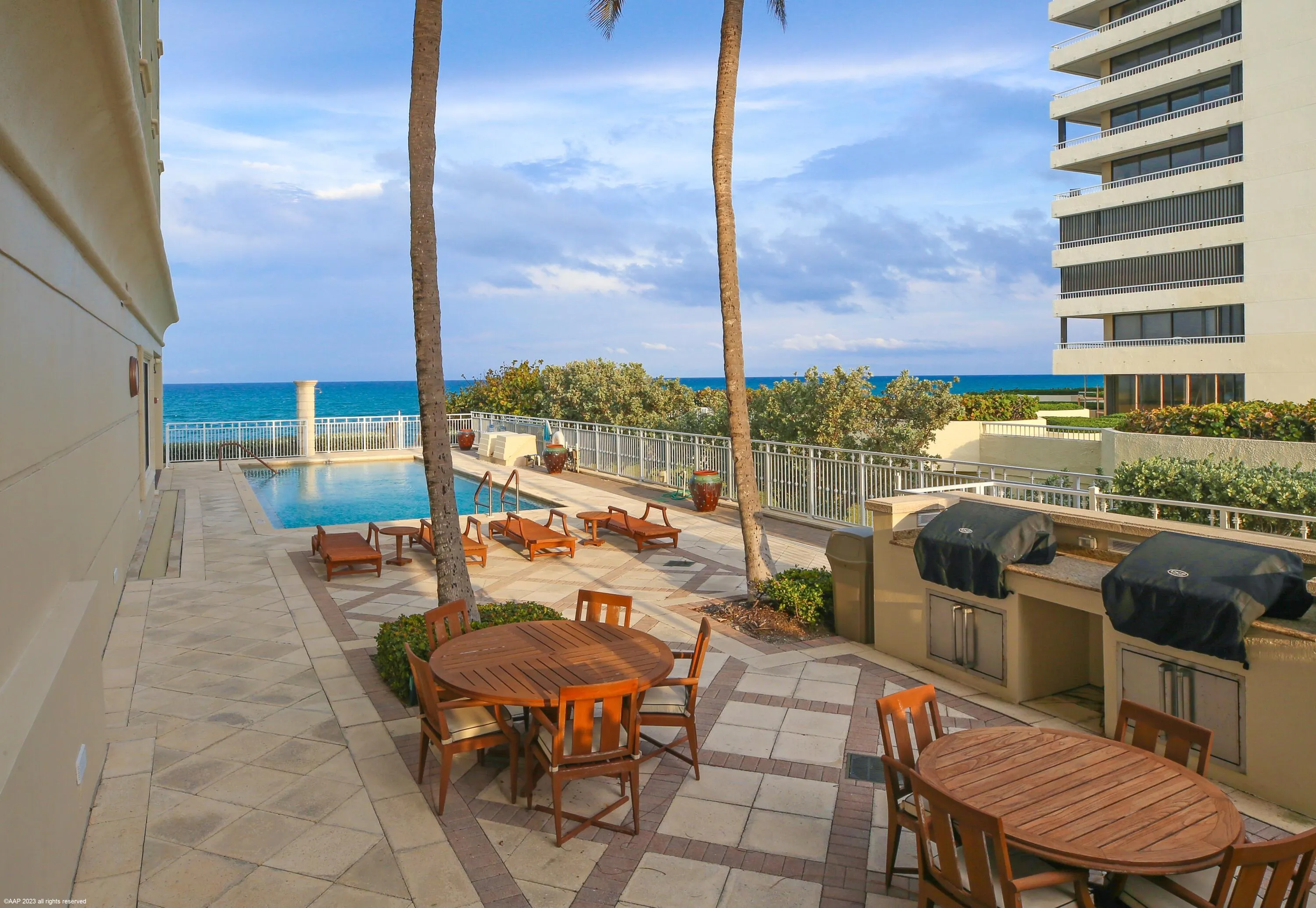 One Singer Island Pool d AAP 2023