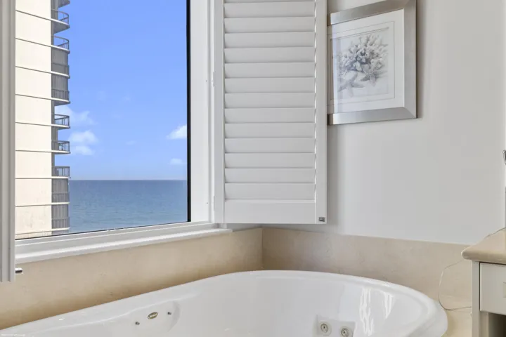 5310 N Ocean Dr 601 030
