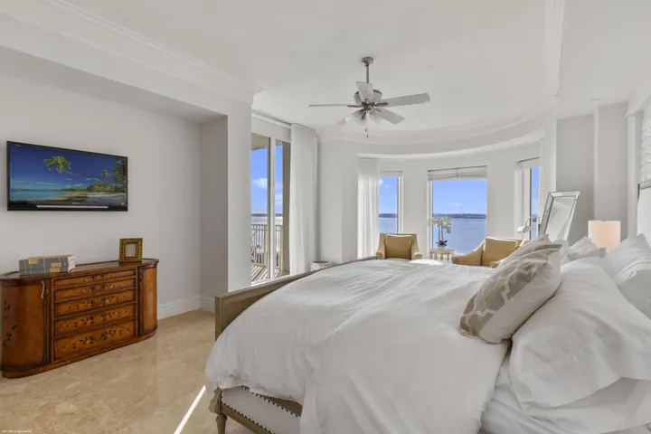 5310 N Ocean Dr 601 024