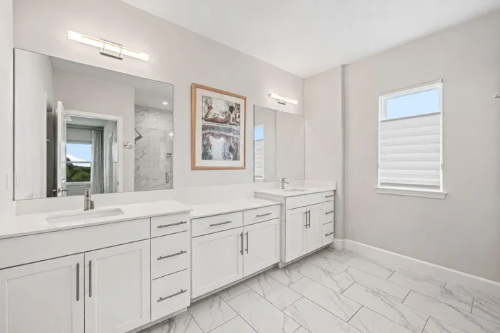 46-web-or-mls-Bathroom