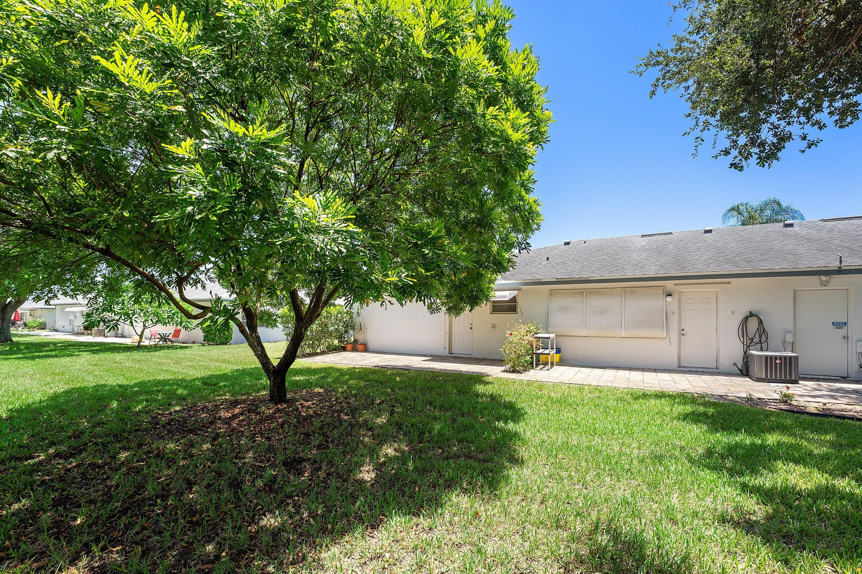 030-1210SouthDriveCircle-D-DelrayBeach-F