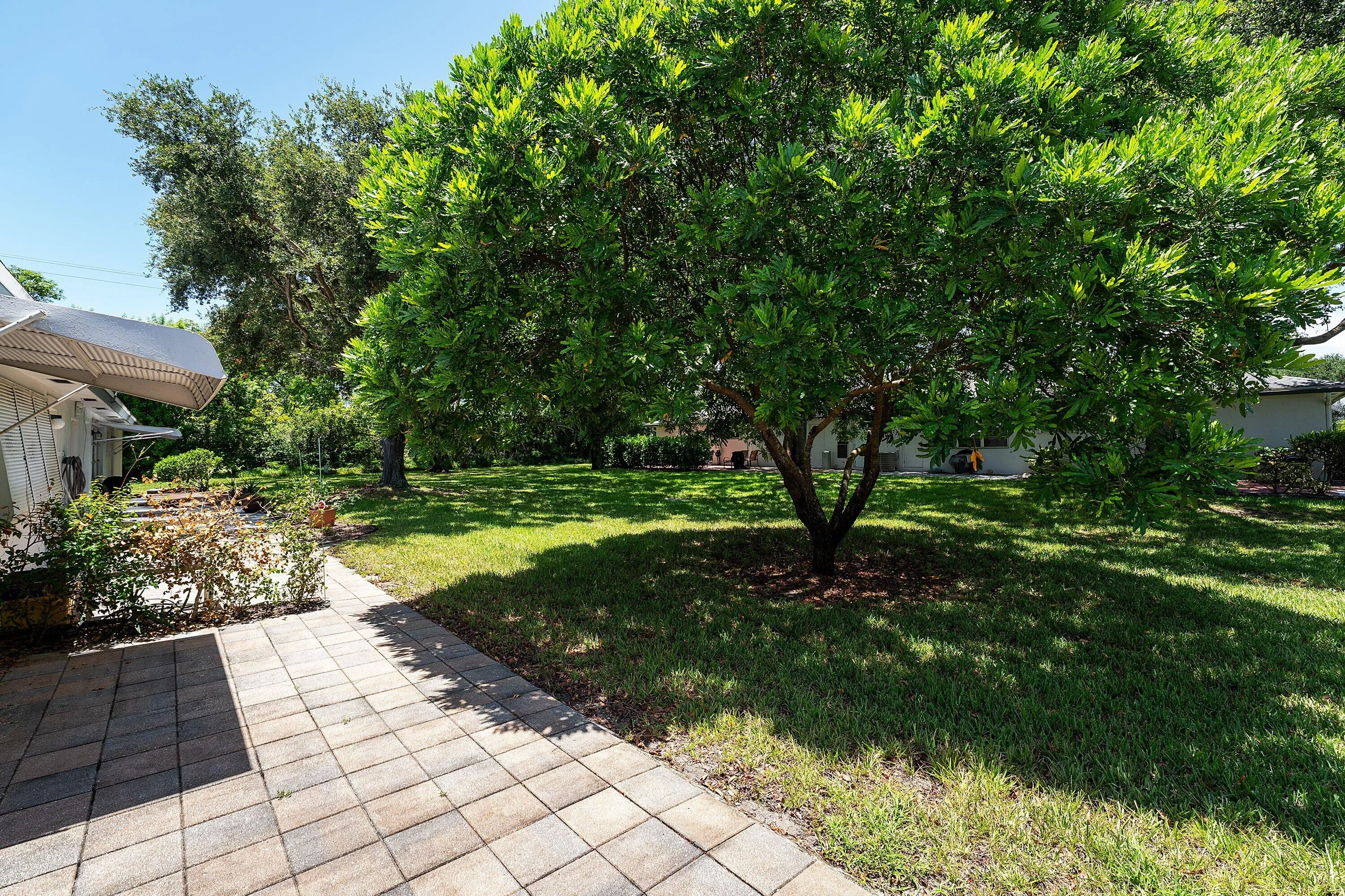 031-1210SouthDriveCircle-D-DelrayBeach-F