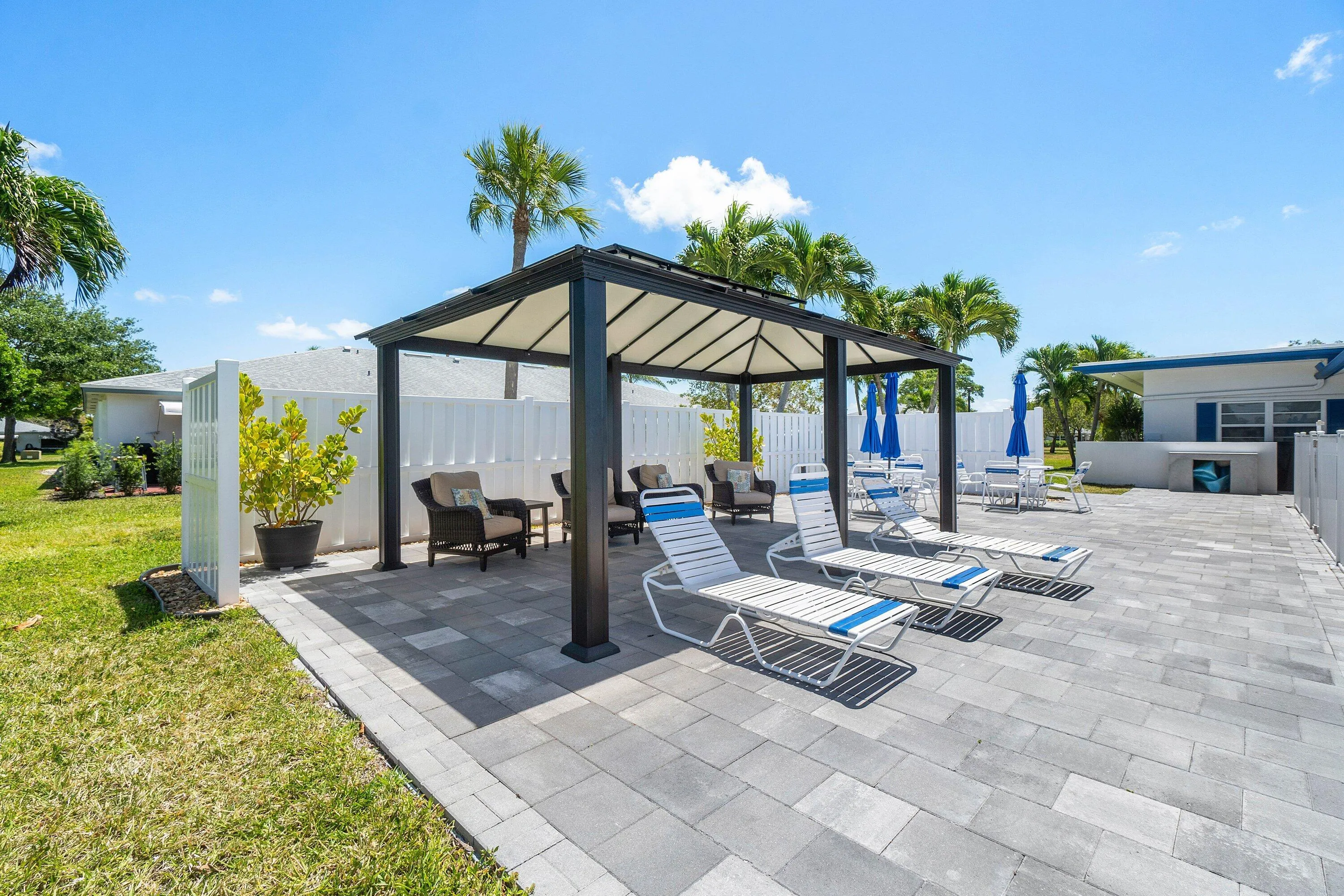 041-1210SouthDriveCircle-D-DelrayBeach-F