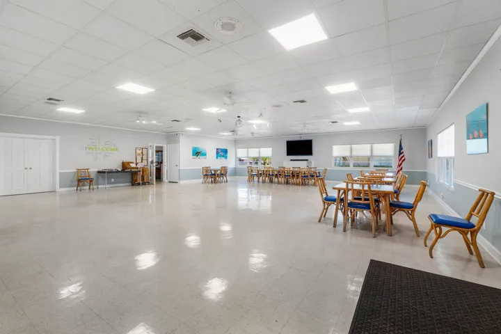 047-1210SouthDriveCircle-D-DelrayBeach-F