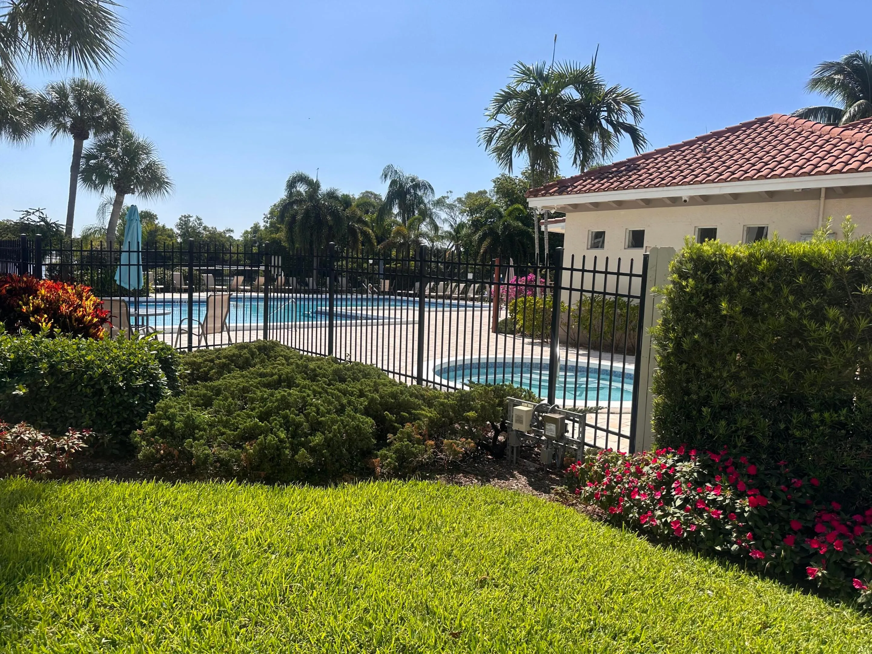 Clubhouse / Pool