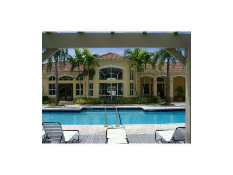 Swimming Pool/Hot Tub/Sauna