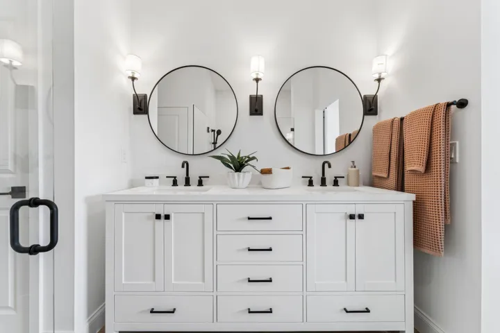 "Contract is on builder new home agreement. All information, including but not limited to measurements, prices, included items, and tax estimations are subject to change and should be verified by buyer's agent. Visit our beautiful model located at 10386 NW Dreamweaver Rd. Tel: (772) 837-6177. Estimated delivery date:"