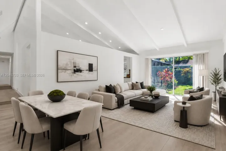 Living Dining AreaVirtually Staged