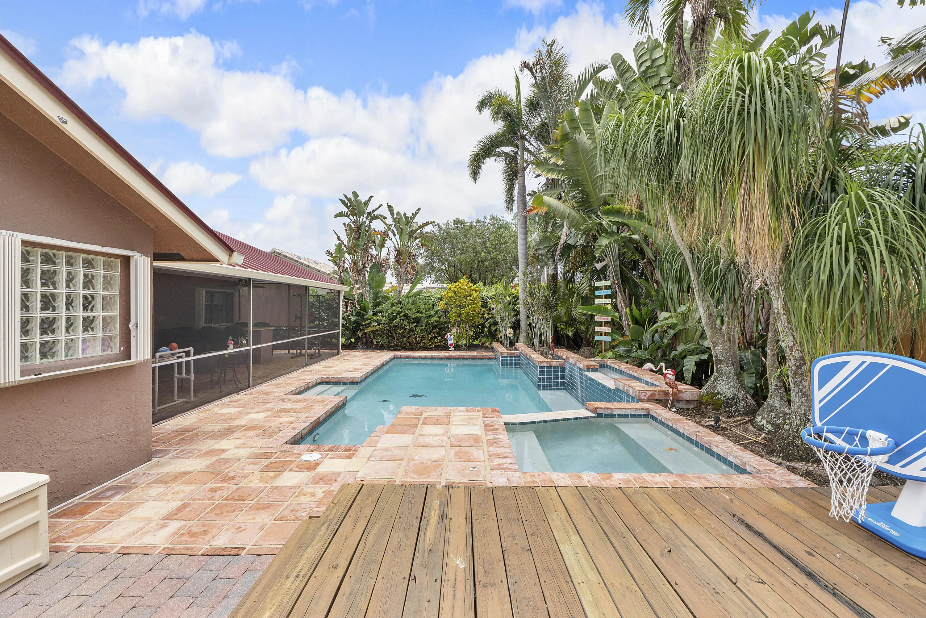 10662 Nw 7th Pl_023