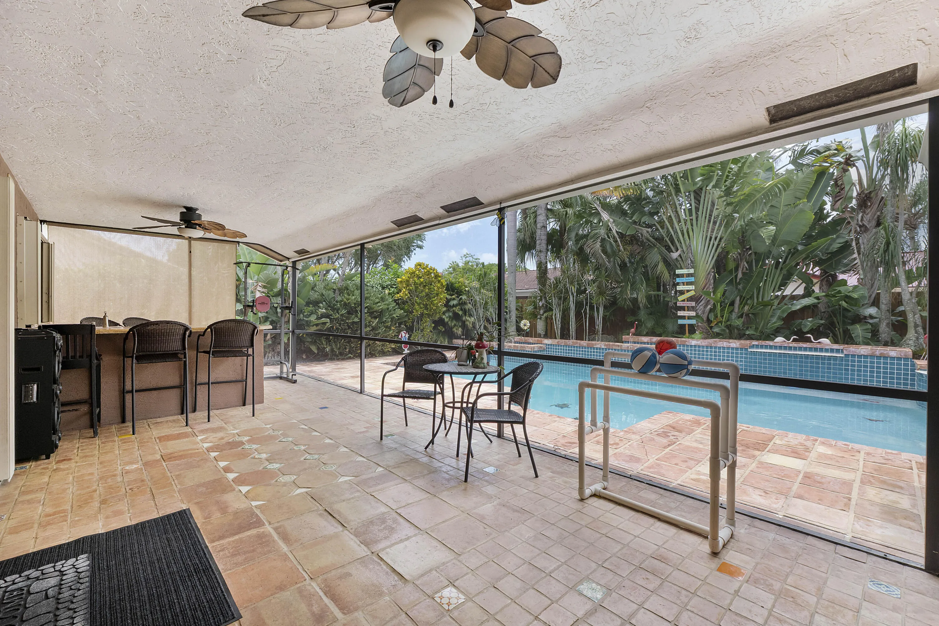 10662 Nw 7th Pl_024