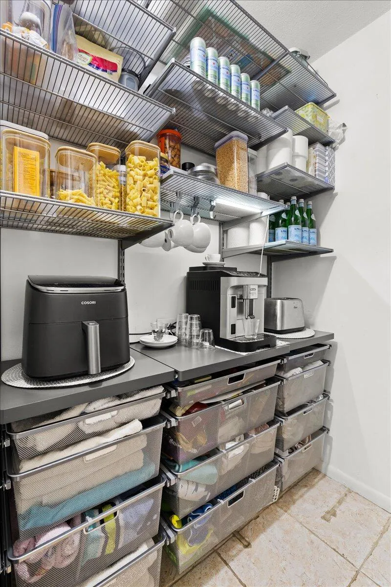 PANTRY/STORAGE