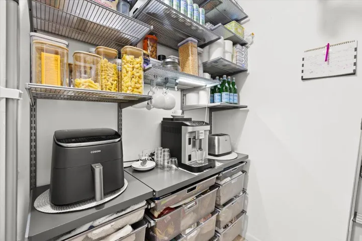 PANTRY/STORAGE