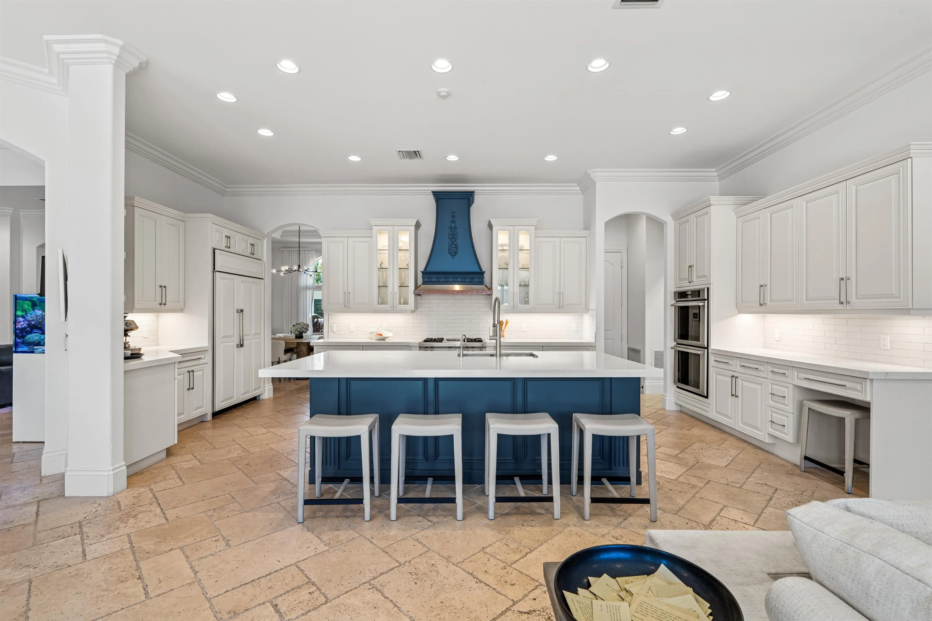 KITCHEN_STRAIGHT