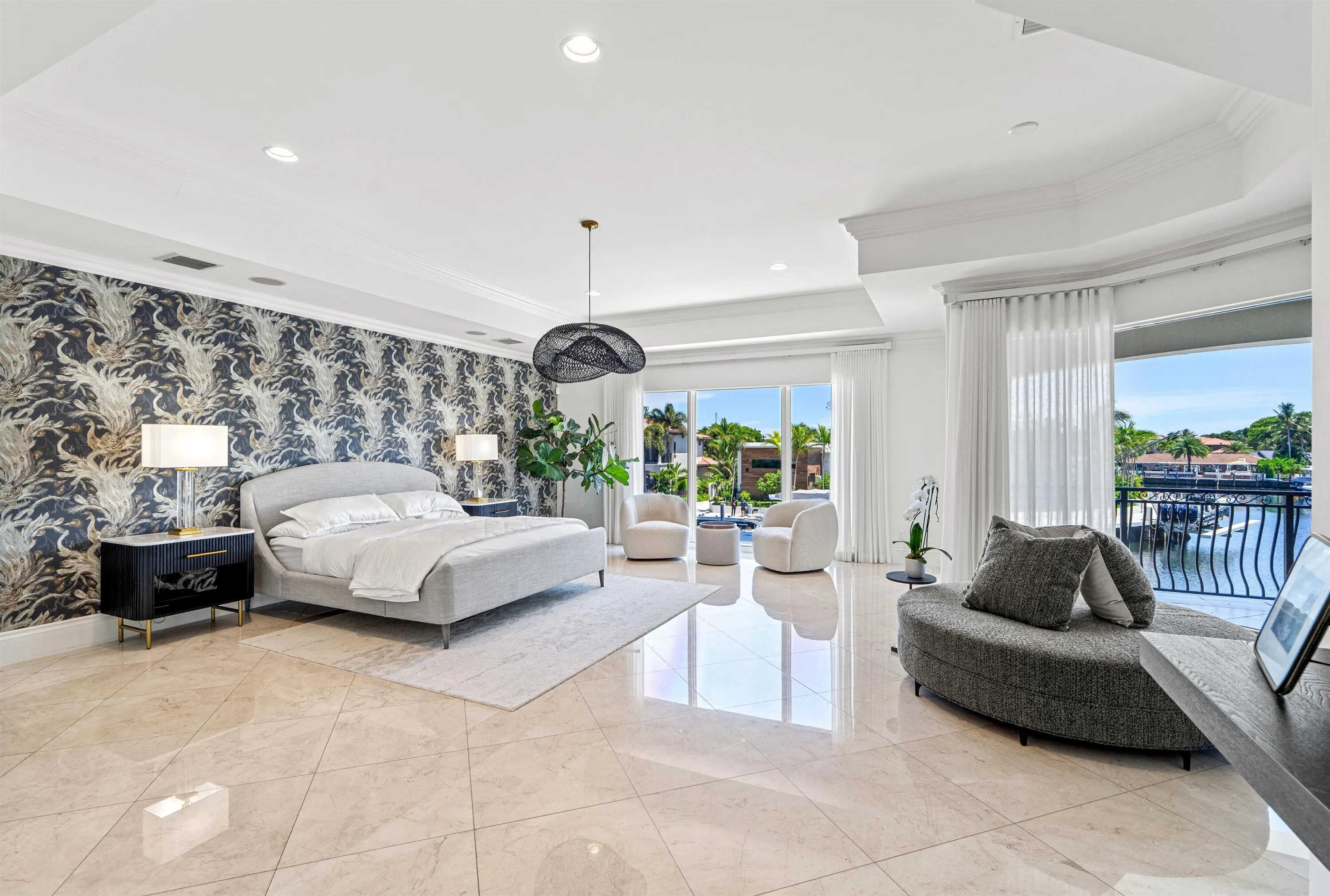 PRIMARY_BEDROOM_ANGLE