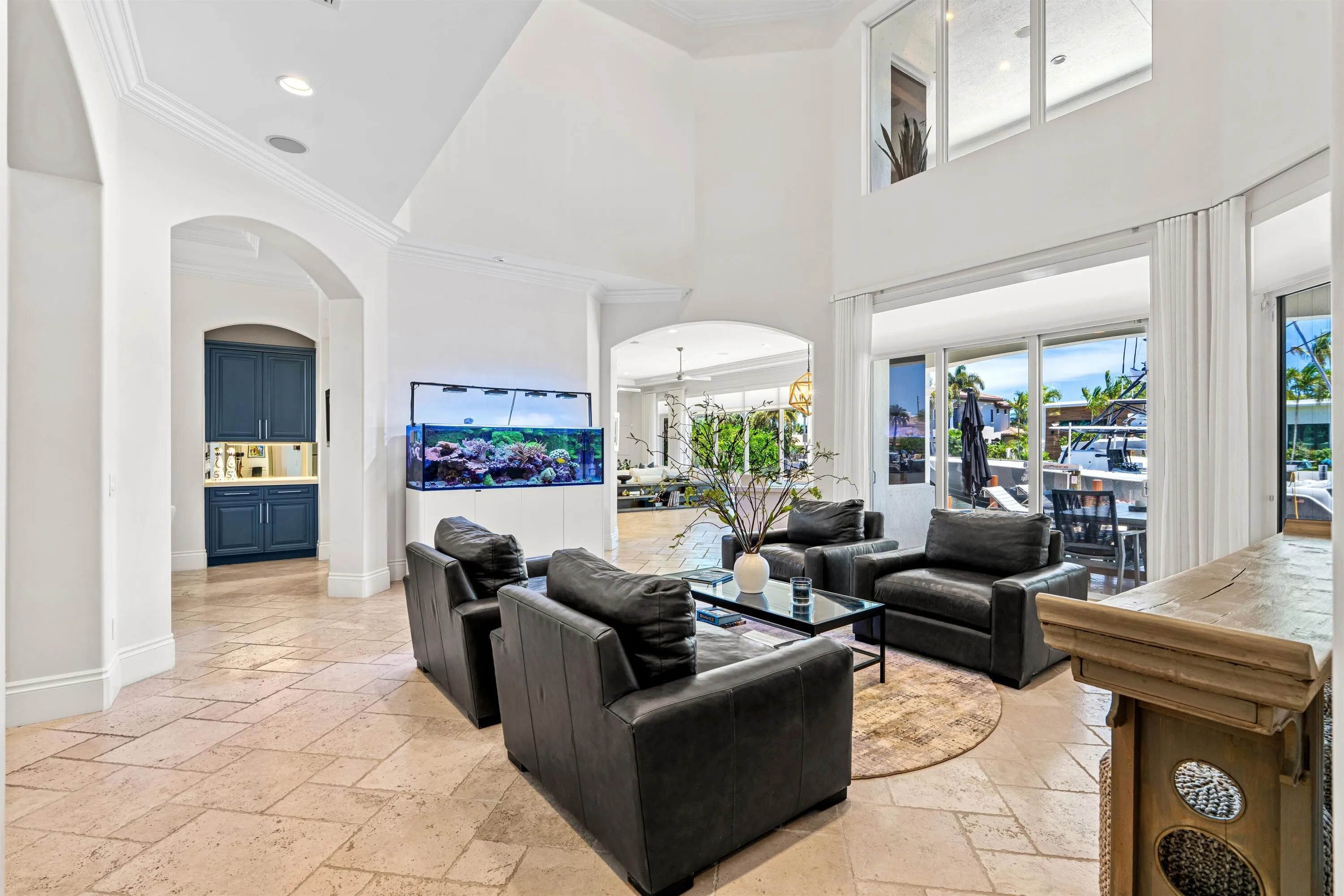 LIVING_ROOM_ANGLE_LEFT