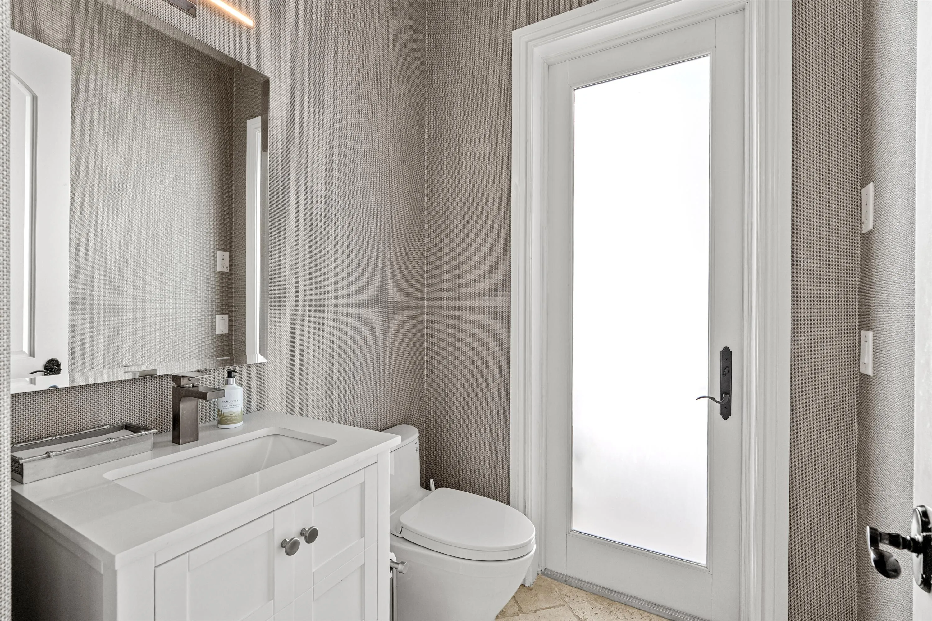 POWDER_ROOM