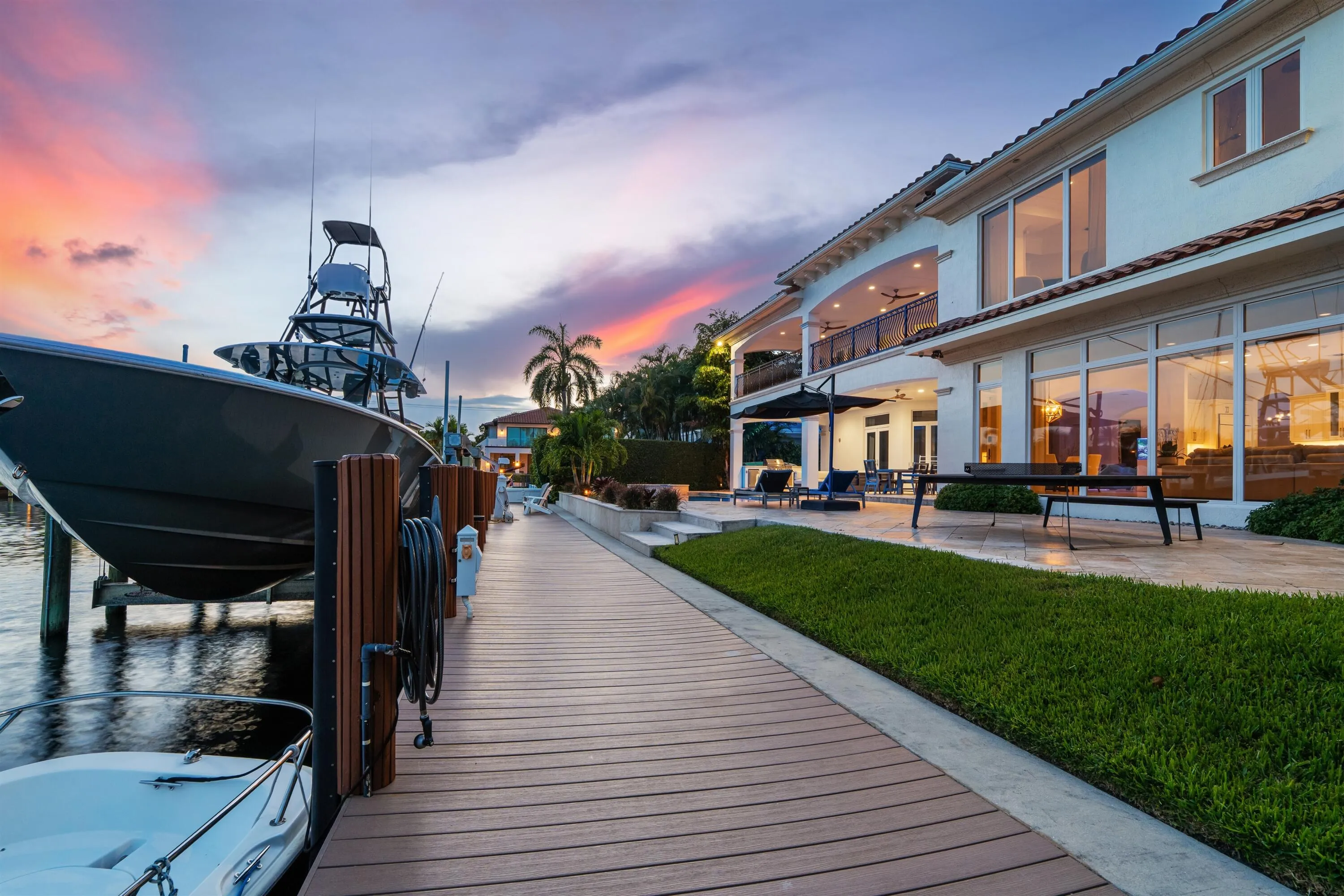 DOCK_TO_REAR_SUNSET