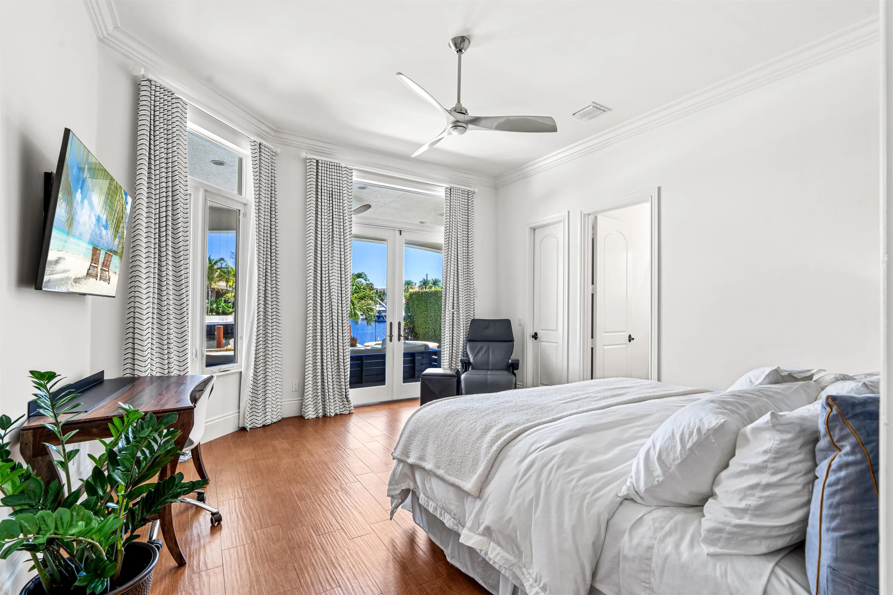 BEDROOM_1