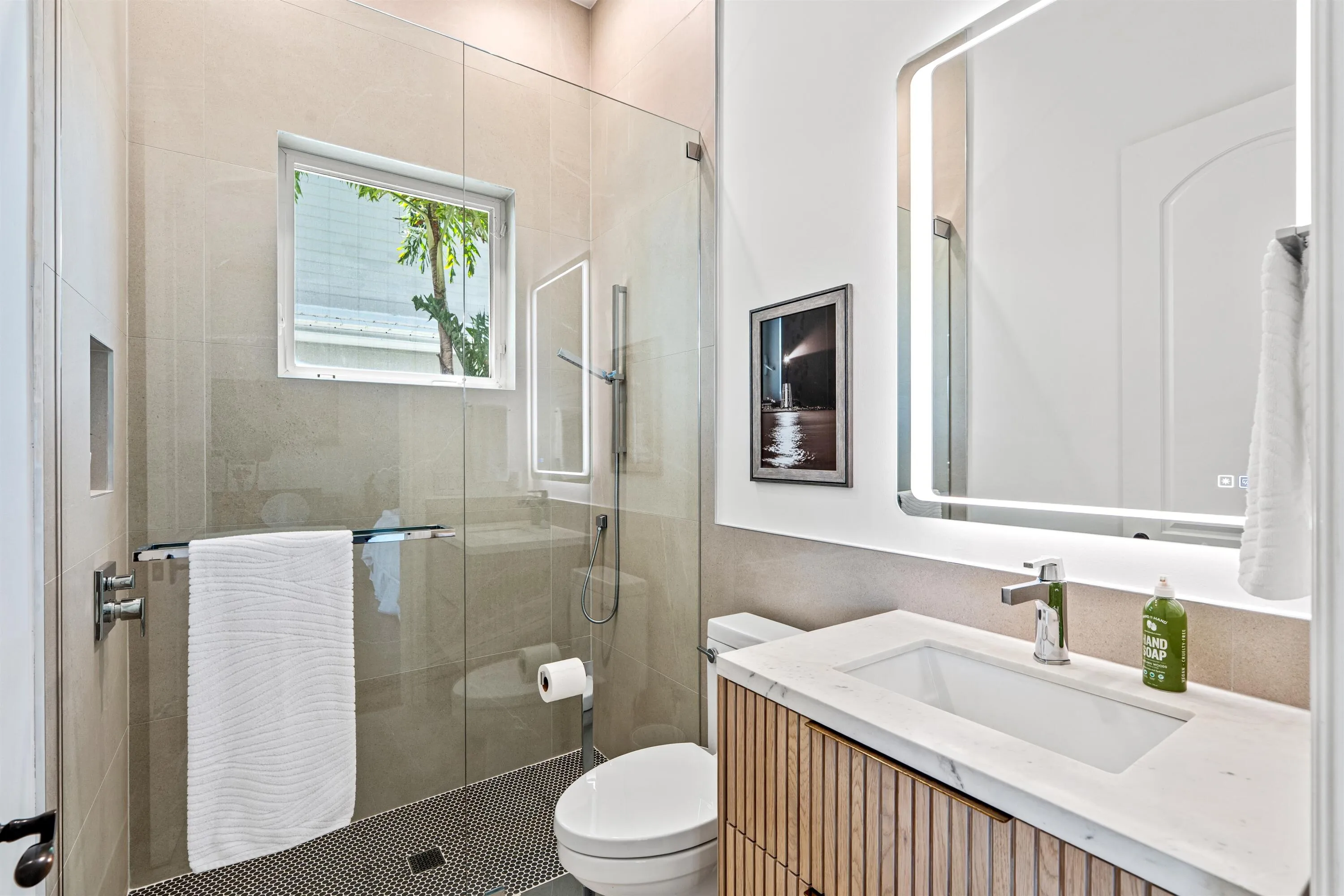 BATHROOM_1